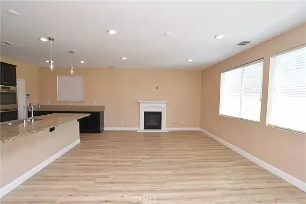 Fontana, CA 92336,8011 Sea Salt Avenue