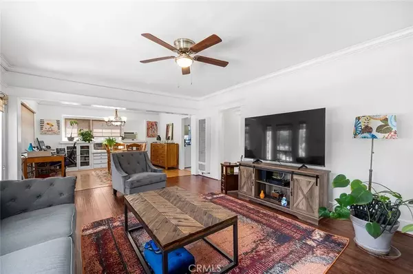 Los Angeles, CA 90042,6508 Repton Street