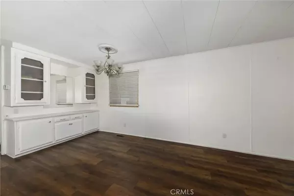 Hemet, CA 92544,880 N Lake Street #55