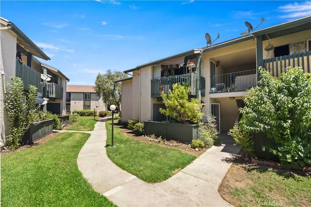 Lake Forest, CA 92630,23222 Orange Avenue #7