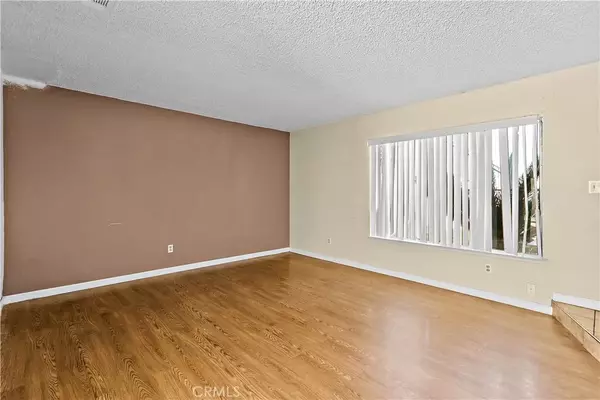 Duarte, CA 91010,1386 3rd Street