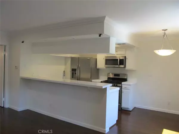 Los Angeles, CA 90068,2700 E Cahuenga Boulevard #2207