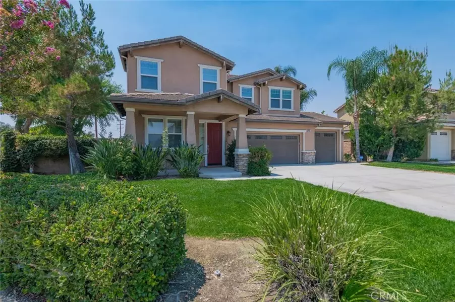 7095 Gale Lane, Eastvale, CA 92880