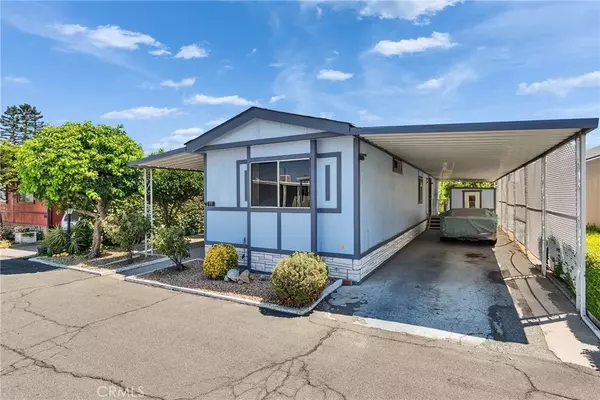 Hemet, CA 92544,880 N Lake #99