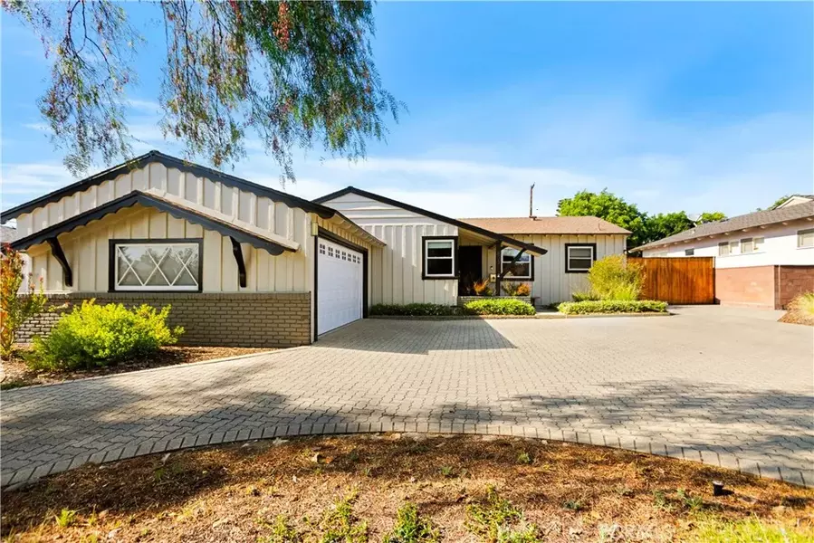 827 E Dalton Avenue, Glendora, CA 91741