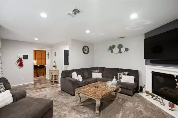 Ontario, CA 91764,314 N Placer Privado