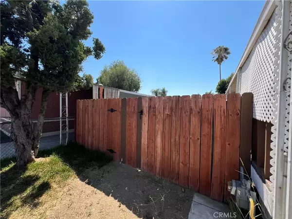 Fontana, CA 92335,17333 Valley #140E