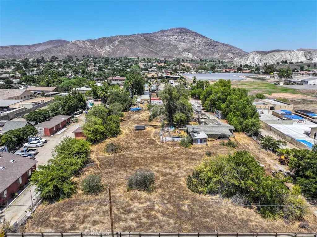 Jurupa Valley, CA 92509,3545 VALLEY WAY