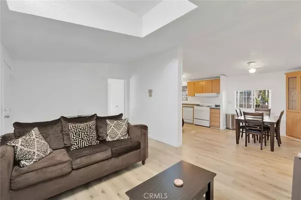 Colton, CA 92324,2851 S La Cadena #130