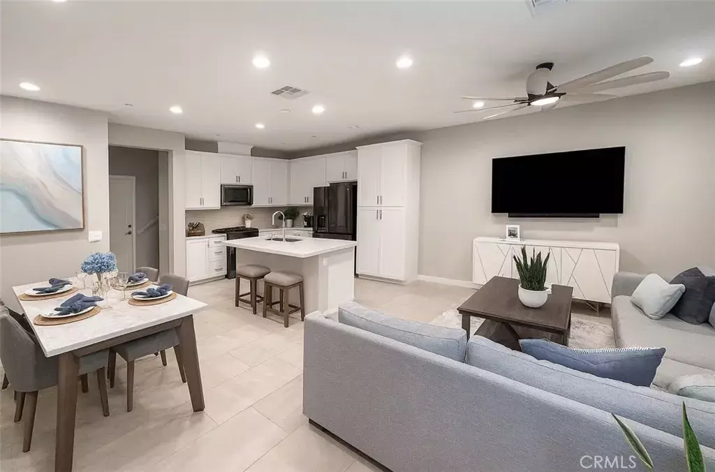 Ontario, CA 91761,4016 E Peony Paseo #5