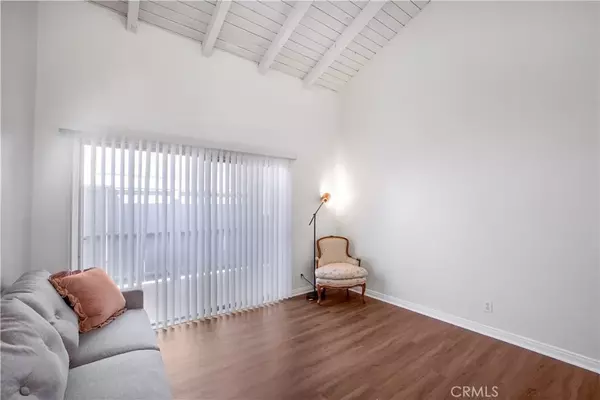 Santa Ana, CA 92704,2970 S Greenville Street