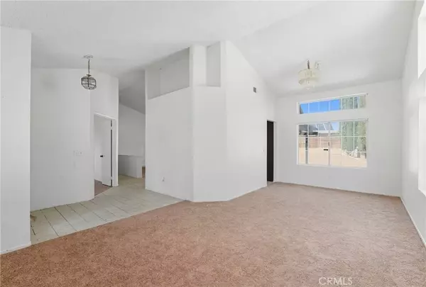 Victorville, CA 92392,14698 King Canyon Road