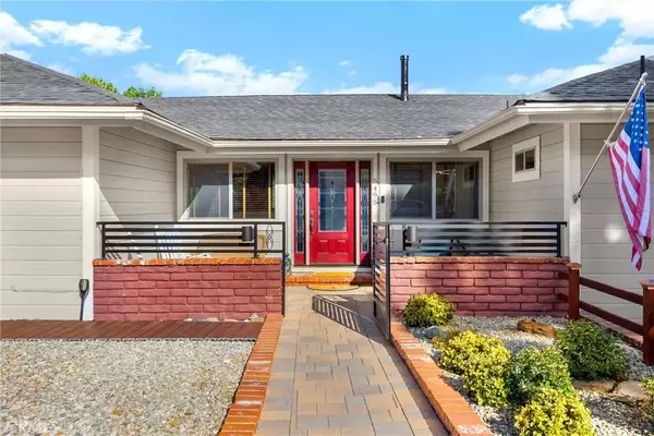 Wrightwood, CA 92397,5495 Summit Drive