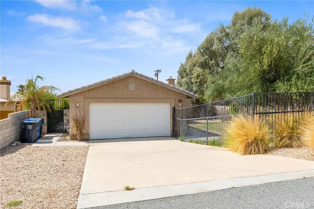 Desert Hot Springs, CA 92240,68269 Calle Calmoso