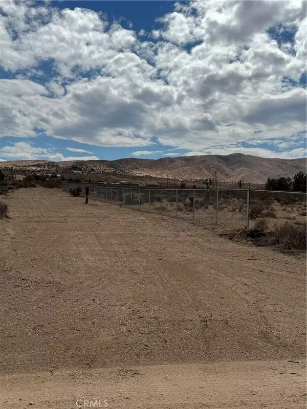 Apple Valley, CA 92308,0 Apn 308021211