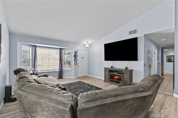 Hemet, CA 92545,671 Zinnia Street