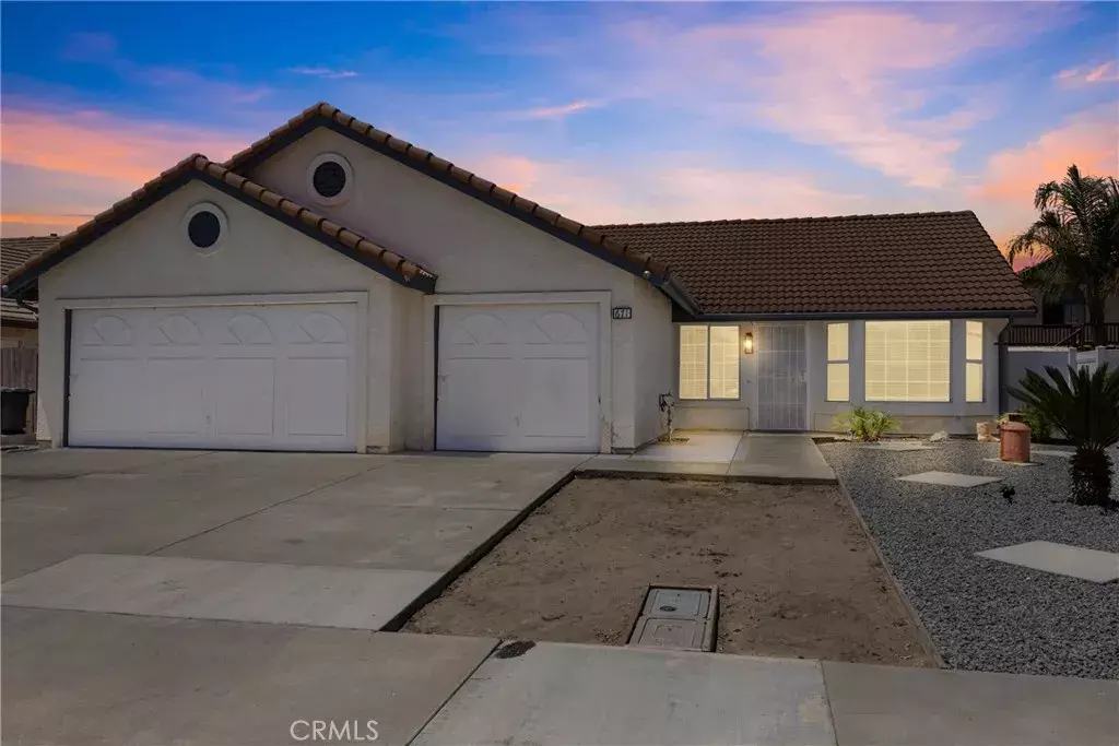 Hemet, CA 92545,671 Zinnia Street