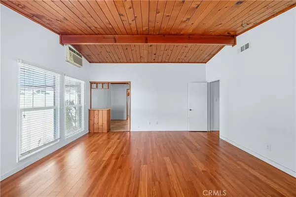 Azusa, CA 91702,721 E Hanks Street