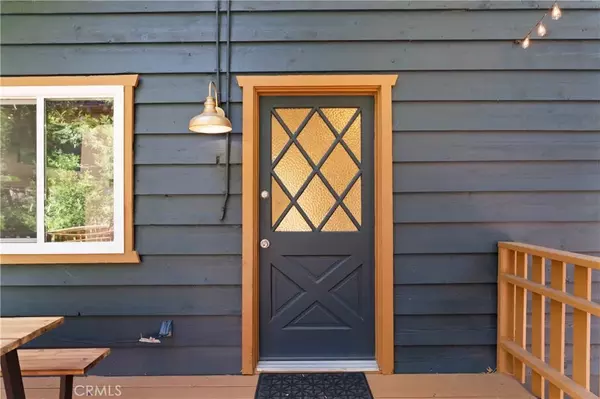 Lake Arrowhead, CA 92352,698 W Victoria Court