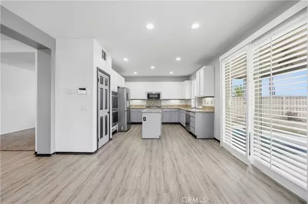 Lake Elsinore, CA 92532,34161 Camelina Street