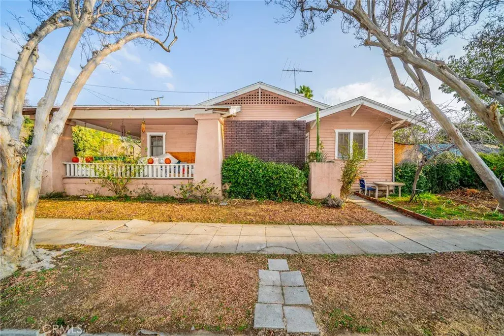 Redlands, CA 92373,302 Sonora Street