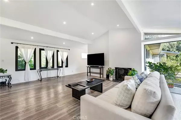 San Gabriel, CA 91775,127 E Roses Road