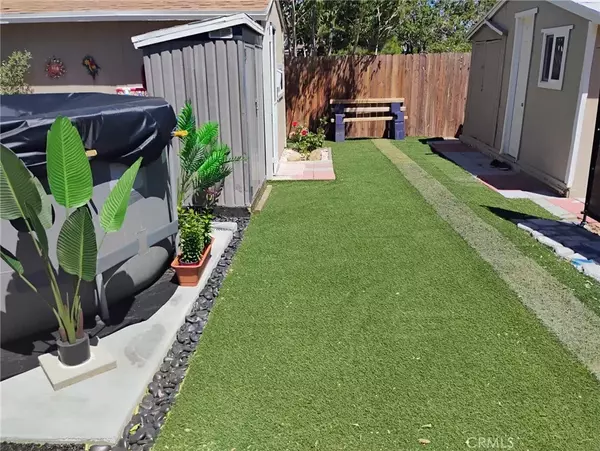 Hesperia, CA 92345,15943 Pine Street