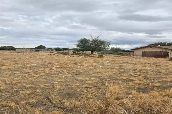 40922 169th, Lake Los Angeles, CA 93535