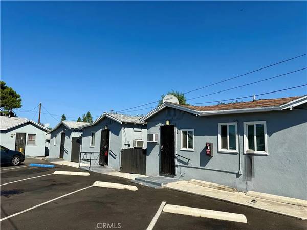 Hemet, CA 92543,123 N Inez Street