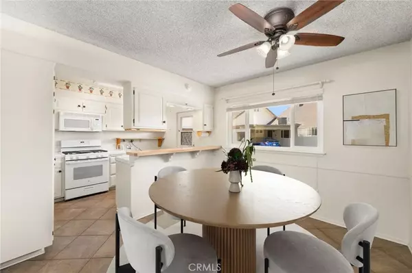 Claremont, CA 91711,613 S Indian Hill Blvd Unit D