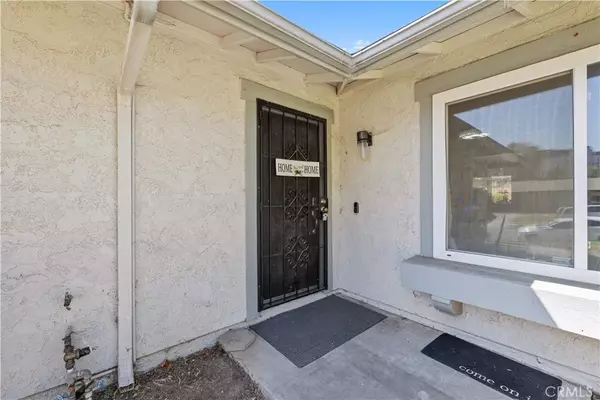 Highland, CA 92346,27888 Rainbow Lane