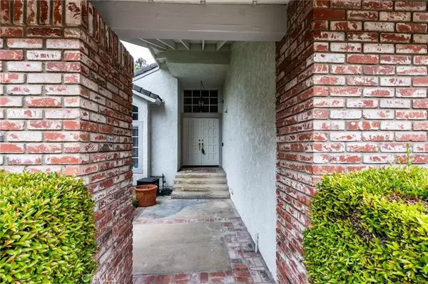 San Dimas, CA 91773,617 Calle Santa Barbara