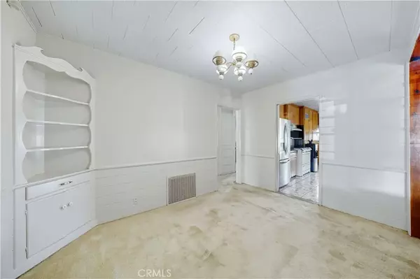 Inglewood, CA 90305,9606 S 4th Avenue