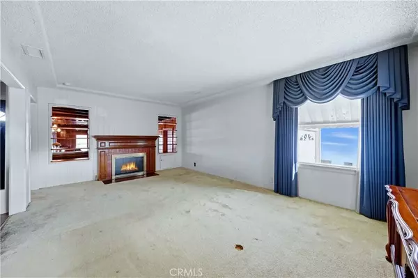 Inglewood, CA 90305,9606 S 4th Avenue