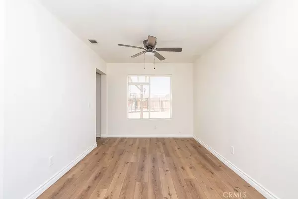 Adelanto, CA 92301,11477 Palisades Ct