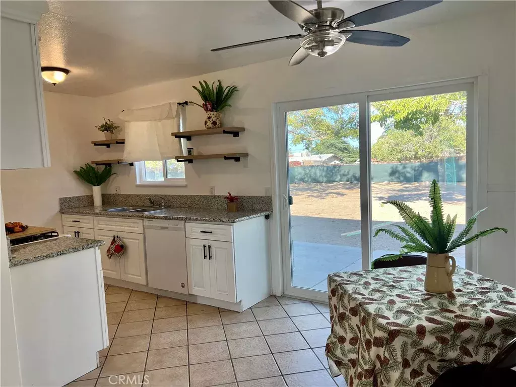 Hesperia, CA 92345,10393 Hemlock Avenue