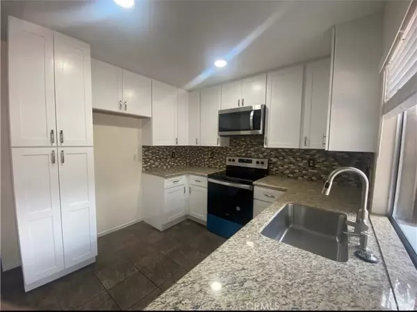 La Verne, CA 91750,1638 Larch