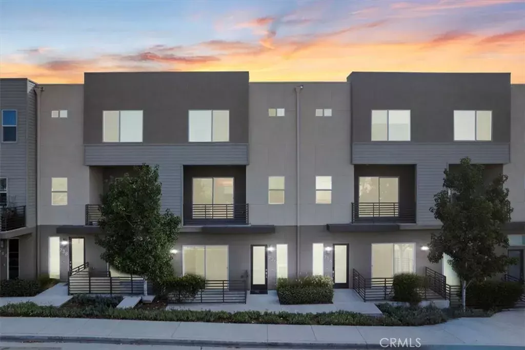 Upland, CA 91786,726 Central Avenue