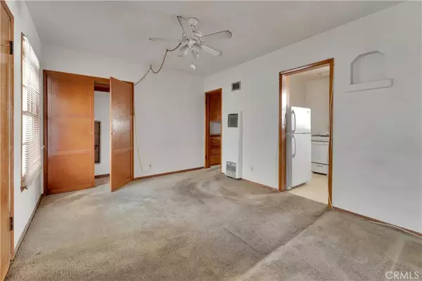 Alhambra, CA 91801,34 N 1st Street #7