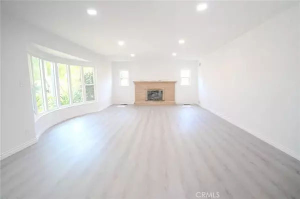 Upland, CA 91786,855 N Palm
