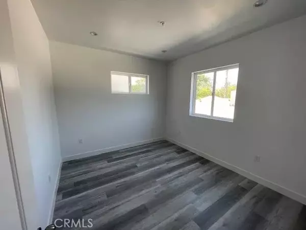 North Hollywood, CA 91606,11453 W VictoryBvd #1