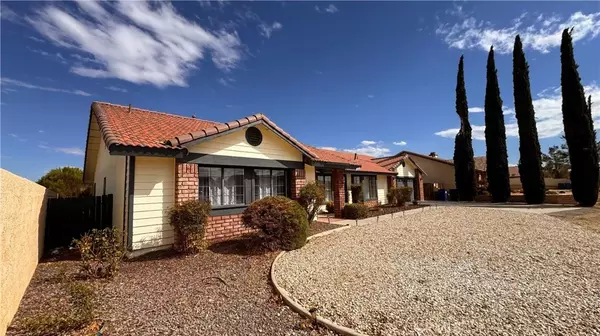 Apple Valley, CA 92308,13677 Ivanpah