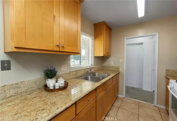 Riverside, CA 92504,8653 Larkin