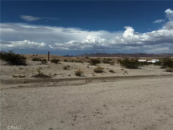 Needles, CA 92363,16570 Raven LN