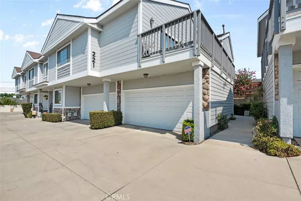 Monrovia, CA 91016,221 Violet #A