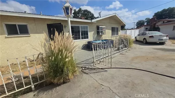 Rialto, CA 92376,454 E Mariposa