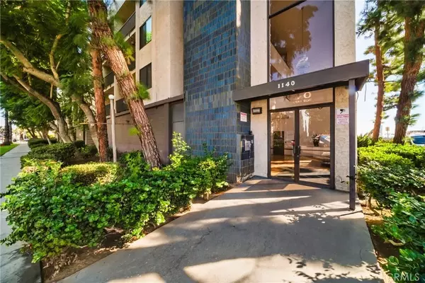 Long Beach, CA 90802,1140 E Ocean Boulevard #220