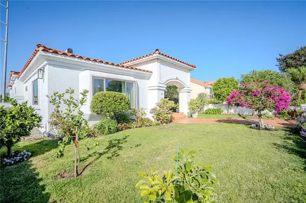 Hawthorne, CA 90250,5039 W 134th Street