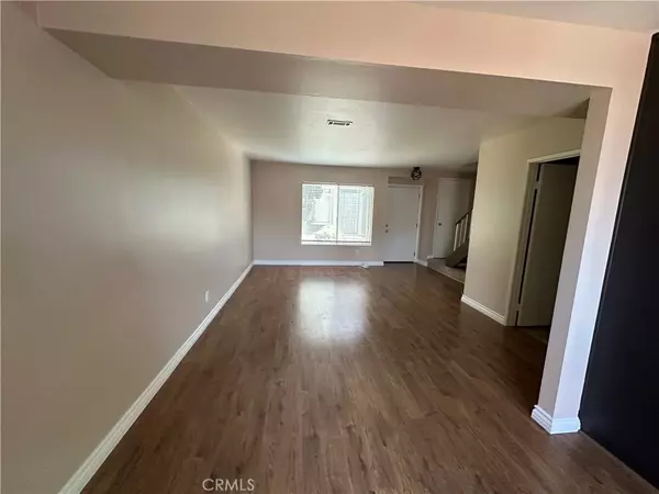 Azusa, CA 91702,824 N Pasadena #3