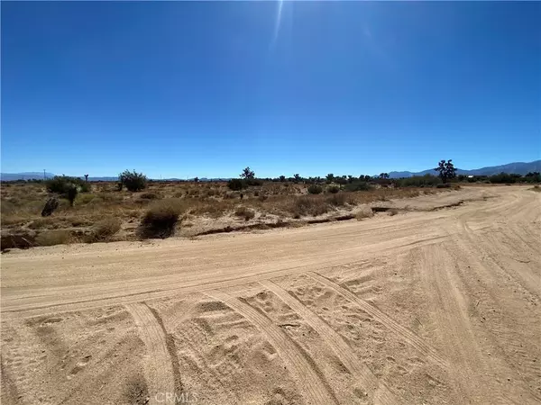 Phelan, CA 92371,0 Valencia